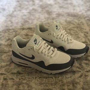 Nike Air Max 1 Ultra Moire Women’s Size 7